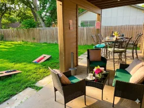 Spacious 3BR Retreat w/ Game table Near I-35/F1/DT - Image 2