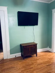 Small Town House - Image 4
