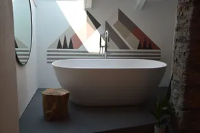 Mountain Suite with tub and view, Alpine design - Image 3