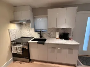 Cozy Private Coach House | 15 Mins to Downtown - Image 5