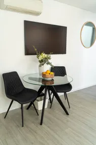 Modern 1-Bedroom Retreat - Image 4