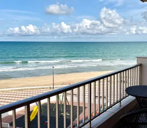 Cozy beachfront apartment - Image 4