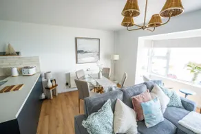 Tranquil Tides Oceanfront apartment Carrickfergus - Image 2