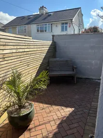 self contained studio annexe with parking - Image 3