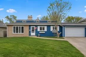Modern 4BR Retreat | Arcade, Bounce House, Firepit - Image 4