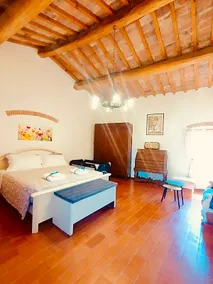 Casa Isabella, Tuscan Village Retreat with Views - Image 5