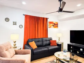 Spacious Modern 4BR Home 3 Story w Garage - Image 3