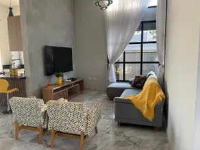 Beautiful home for relaxing and enjoying good times. - Image 3
