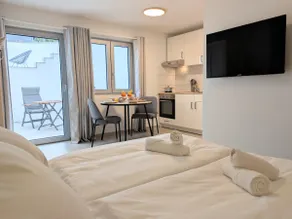 New! Munich oasis with two terraces - Image 3