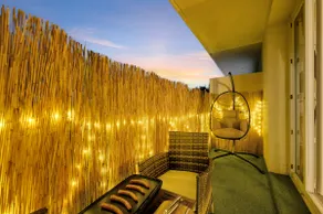 Canal Ocre · Movie Theater & Gaming · A/C & Parking - Image 4