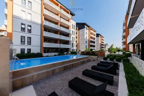Adela & Robert Home cu piscină și parcare privată - Image 4