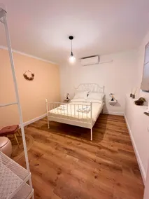 Nina's - Langa Apartment - Image 3