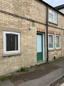 Beautiful central city flat with free parking - Image 2