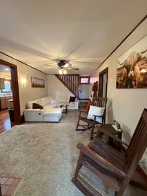 Cozy Corner Cottage - 4 Bed/2 Bath No Cleaning Fee - Image 3