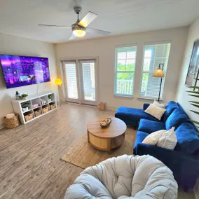 Resort Style APT 1B/1B, 10 min Beach/Downtown - Image 3