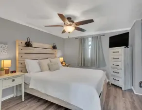 Cozy 2-Bedroom Home in the Heart of Manchester - Image 4
