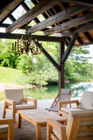 Exceptional Alsatian estate with private lake - Image 3