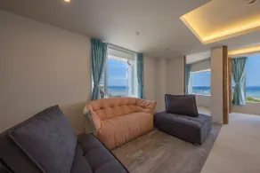 R プール6 BR 5 toilets next to beach 砂浜歩き20秒、恩納の駅の近く - Image 4