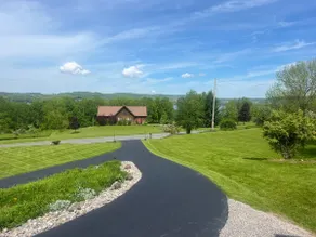 Lakeview Lodge - Image 2