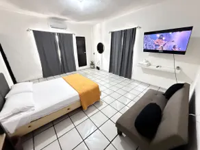 Apartment in San Nicolás - Image 2
