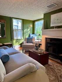 Stylish Rosendale Escape by Shops & Trails - Image 4