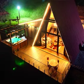 Chalet with Jacuzzi 8 km from Santa Teresa - Image 2
