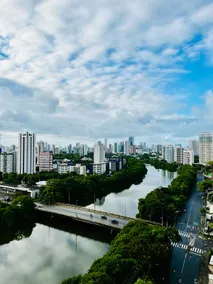 Complete and Comfortable Apartment on the River's Edge! - Image 2