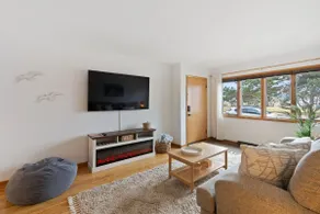 Sheboygan Sunrise Beach Stay - Image 2