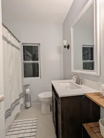 Clean 2-Bedroom Apt (11 min to DT, 12 to stadium) - Image 5
