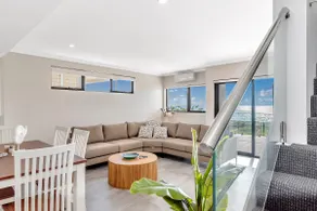 Oceanfront Retreat with Stunning Marina Views - Image 3