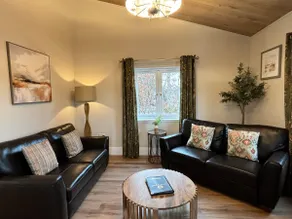 Breckland Lodge 2 with Hot Tub - Image 2