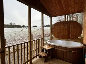 Breckland Lodge 2 with Hot Tub - Image 3