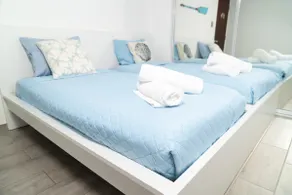 Beachfront Wave at Isla Verde - Image 3