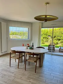 Seaside Getaway - House for 6 people with Jacuzzi - Image 4