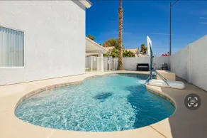 Your Perfect Las Vegas Getaway with Private Pool - Image 2