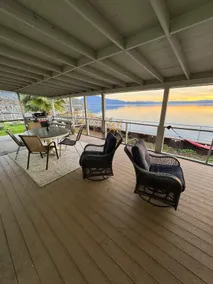 Awesome Lakefront Home with Amazing Lake Views - Image 2
