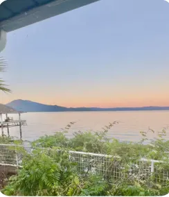 Awesome Lakefront Home with Amazing Lake Views - Image 5