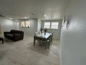 Comfortable 5 bedroom 4 bath. - Image 2