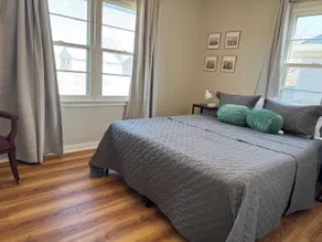 Fast WiFi Spacious NO Cleaning Fee Laundry - Image 2