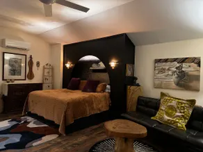 Artist Hideaway - Image 2