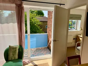 Cosy flat in Chiswick - Image 4