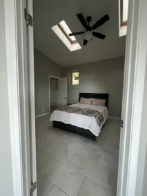 Two bedroom private guesthouse - Image 2