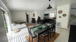 House, 8 people. - Image 3