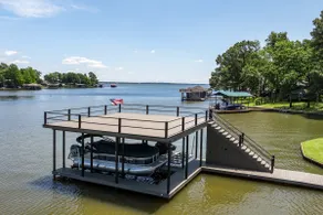 Sleeps 20+ | Cedar Creek | Boat/Jetski Rentals - Image 5
