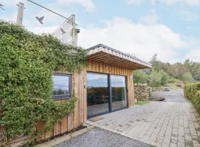 Hilltop Lodge - Image 2