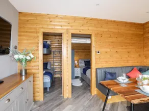 Hilltop Lodge - Image 4