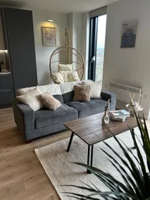 Spacious Central Apartment Terrace Gym Free Parking - Image 5