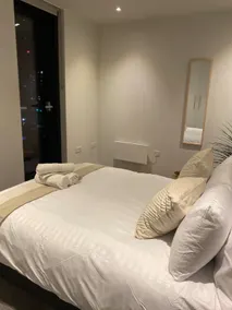 Spacious Central Apartment Terrace Gym Free Parking - Image 3