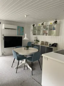 Cozy little, older cottage - Image 3