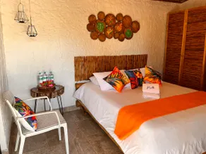 Exclusive property near theme parks. - Image 3